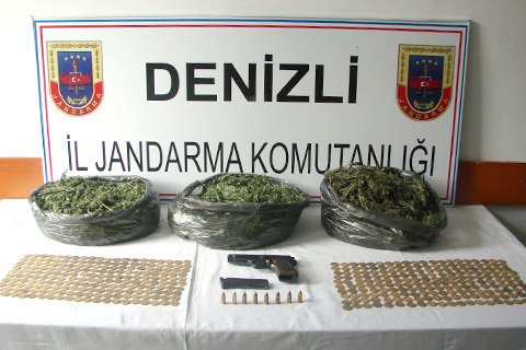 Cankurtaran’da esrar operasyonu