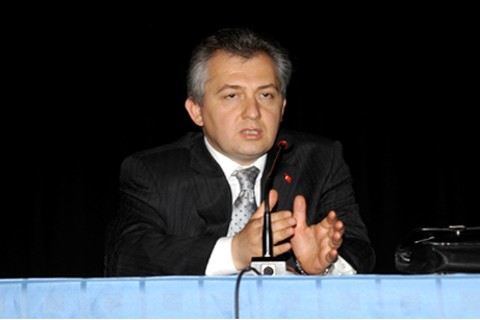 Canpolat’tan kamu dersi