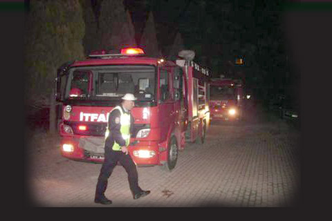 Dokuma fabrikasında yangın