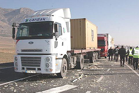 Yol sormak istedi öldü