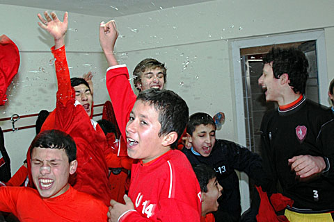 Derbi maçta Belediyespor güldü