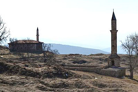 Kale’de Çarşı Cami’ne restorasyon