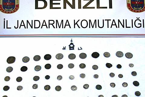 Şüpheli davrandı yakayı ele verdi