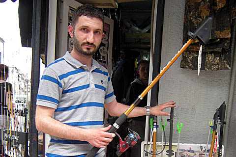 Barajda öğrenip, denizde avlanıyorlar
