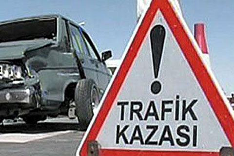 Motosikletli genç kazada öldü