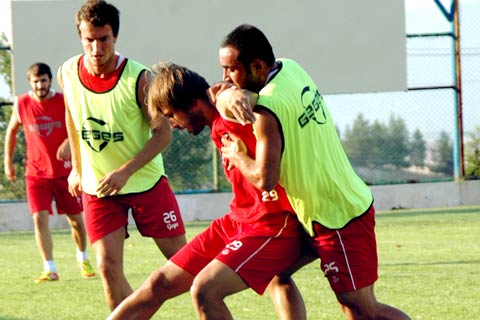 Denizli Belediyespor kampa giriyor