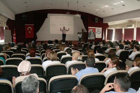 Denizli DH’den beden dili konferansı