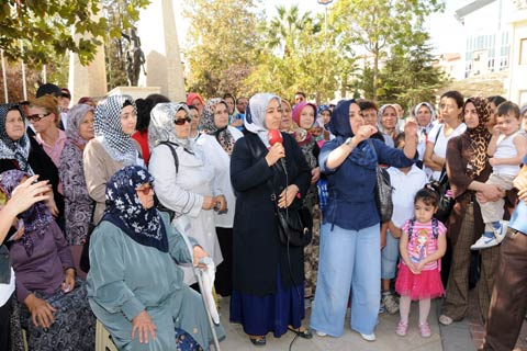 Şoförlere eşlerinden destek 300 kadın eylem yaptı