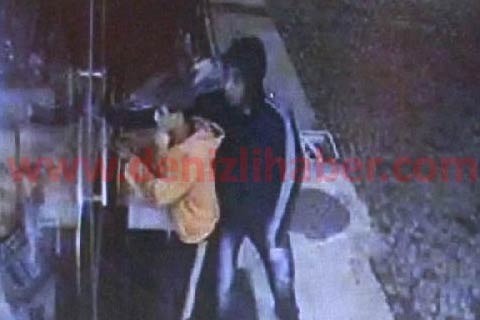 Hırsızlık girişimi kameraya yansıdı