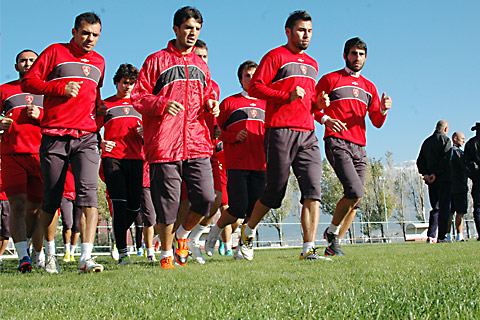 İnegölspor mesaisi başladı