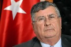 Keskin babasını kaybetti
