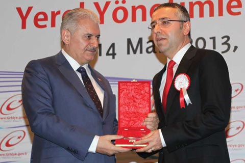 Denizli’ye e-devlet ödülü