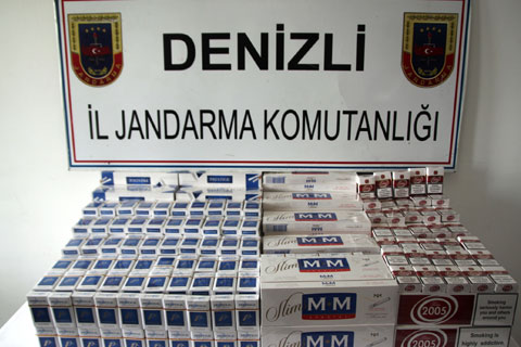 Kaçak sigara kafilesi gafil avlandı