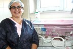 590 gram doğdu hayata tutundu