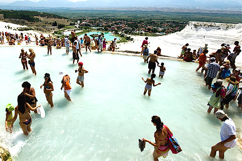 Pamukkale’ye 1 milyon 263 bin turist geldi