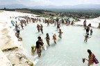 Beyaz Cennet’e yerli turist ilgisi