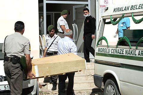 Çivril’de çürümüş erkek cesedi bulundu