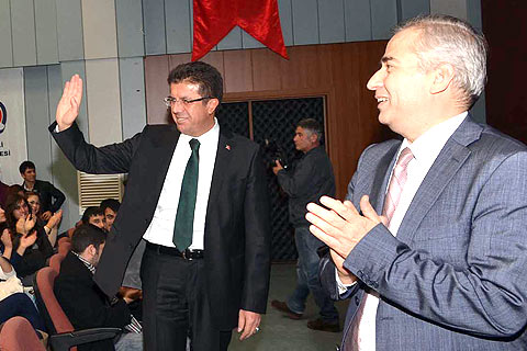 Zeybekci, Denizli büyükşehir adayını açıkladı