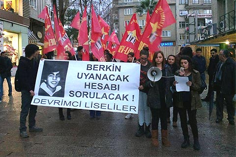 Liseliler Berkin  için yürüdü