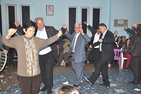 CHP Bekilli’de galibiyeti kutladı