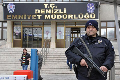 Denizli Emniyeti’nde üçüncü dalga