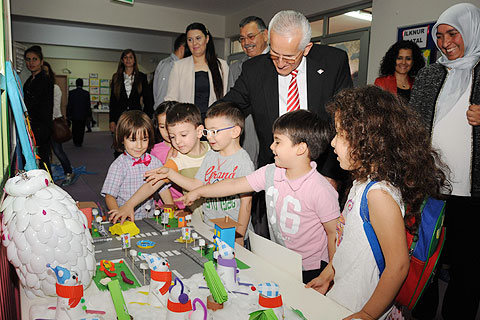 Miniklerin sergisi   