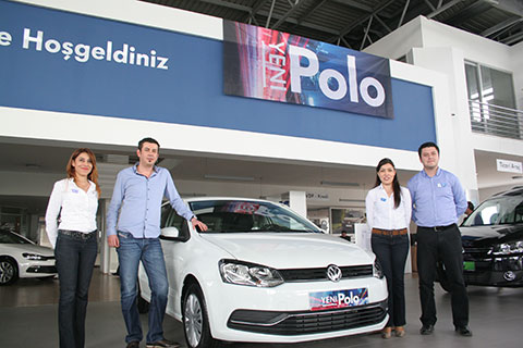 Yeni Polo, Denizli yollarında   