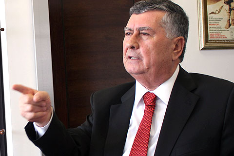 Keskin’den çuval, kutu ve sıfırlamalı eleştiri