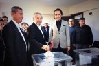 AK Partililer delege seçimi için sandık başında
