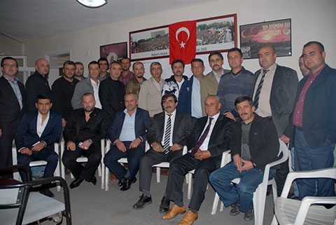 MHP’li başkandan bayraklı, Kuran’lı start