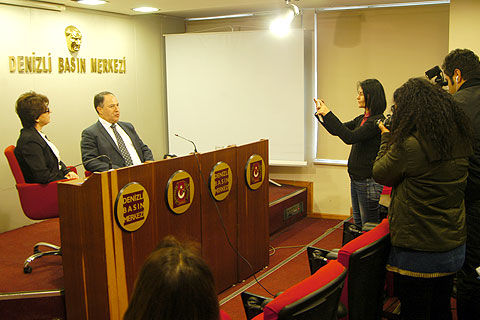 Prof.Dr. Demirkan: PAÜ’yü cemaate teslim etmeyeceğiz