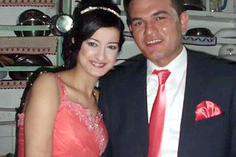EŞİ DE DAYANAMADI VEFAT ETTİ