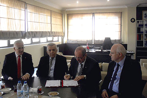 Aydınlı’dan  eğitime bir tuğla daha
