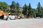 ‘KOCA MEKTEP’E DOZERLER GİRDİ