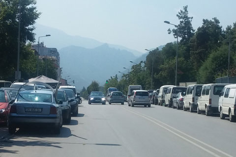 Denizli Lise Bulvarı’na Çarşamba Pazarı ihlali!