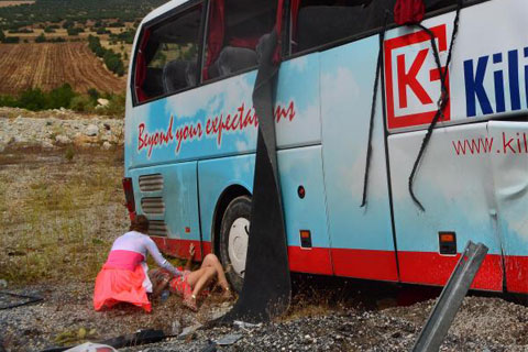 Yaralı halde olay yerini görüntüledi