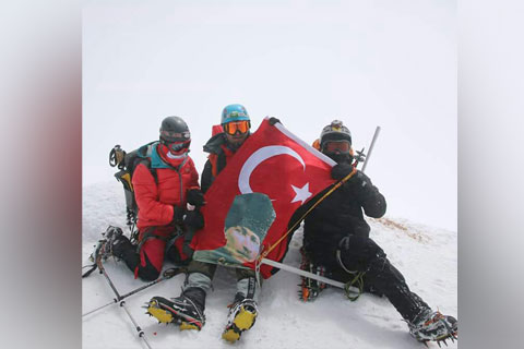 KAF DAĞI’NIN ARKASINI GÖRDÜLER