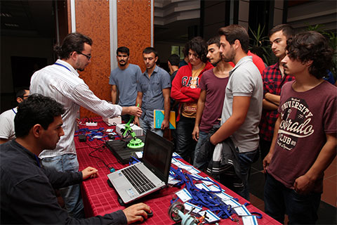 Mühendis adayları oryantasyonda
