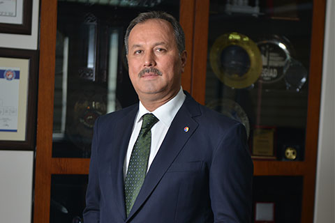 Ekonomiye odaklanmalıyız
