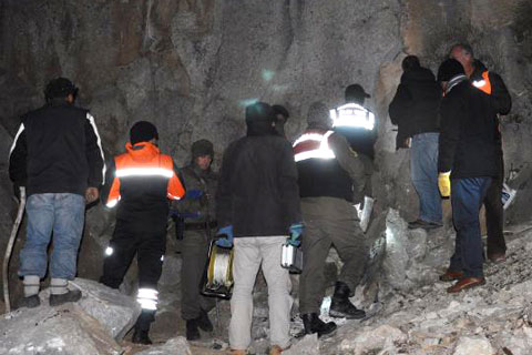 Dinamitle define avı sonu oldu