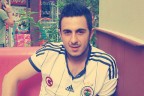 Doğal gaz borusuna kendini astı
