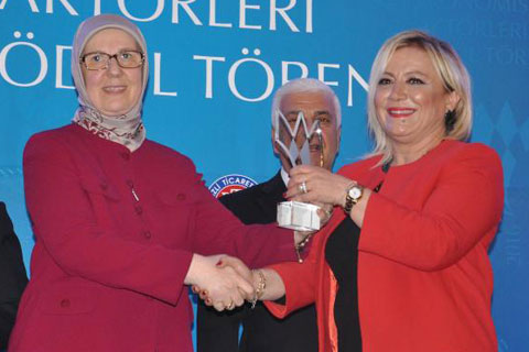 Ekonominin yıldızları ödüllendirildi