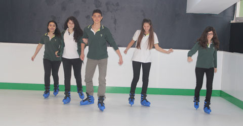 denizli-doga-okulu-buz-pisti-sporu-iccc