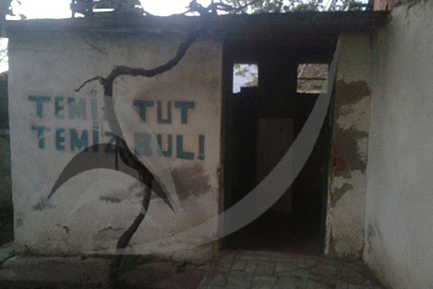 Çivril’de cami tuvaletine kıble kilidi