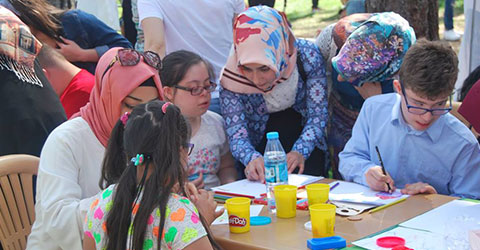 denizli-down-sendromlu-cocuklar-eglendi-3