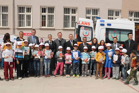 Honaz “yaşama yol ver” dedi