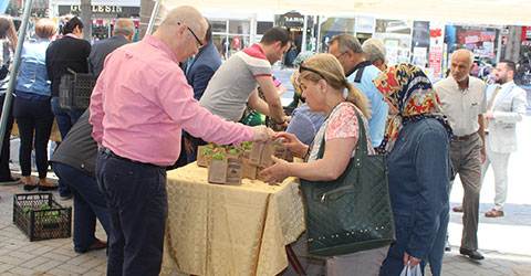 denizli-merkezefendi-belediyesi-ikinci-tip-gunu-etkinligi-1