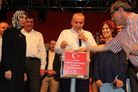 Demokrasi şehitlerine yardım kampanyası