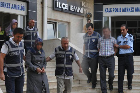 Kale’de kız ve erkek yurtlarına operasyon düzenlendi
