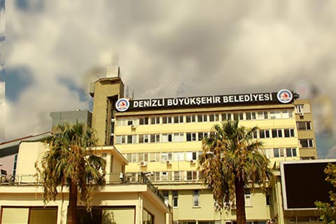 Denizli’nin belediye imamı Yunanistan’a sığınmış